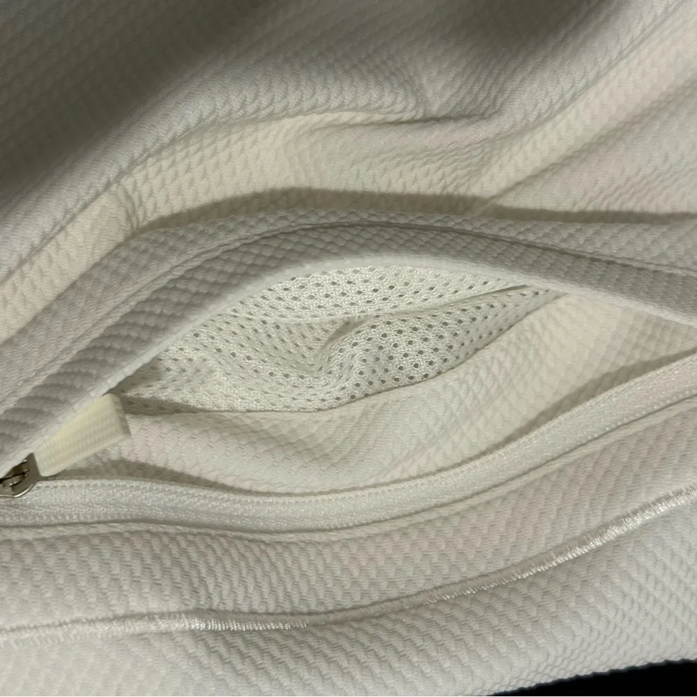 Nike Dri-FIT - Women’s- White Athletic Jacket - small - Picture 3 of 7